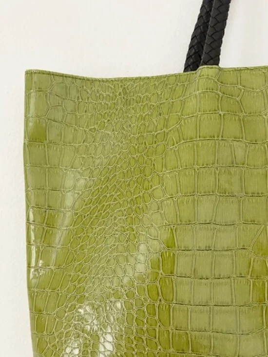 Neiman Marcus Green Crocodile Braided Handle Lined Tote Bag - Picture 3 of 11